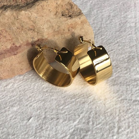 18K Gold Plated Cebelle Thin Blade C Hoop Earrings - Picture 8 of 8